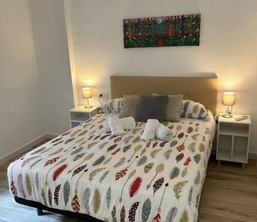 Distrito Noroeste Apartamento | Modern and Bright close to the Station