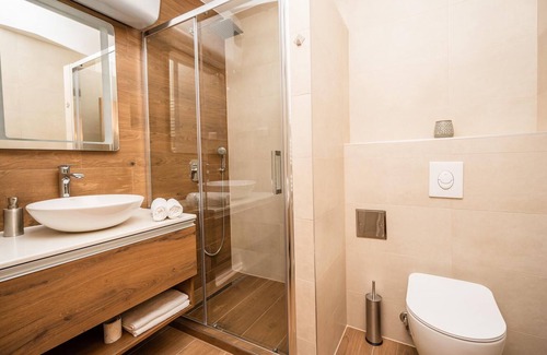 Old Town Apartamento | Modern and Bright Studio - Main Street