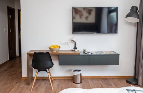 Old Town Apartamento | Modern and Bright Studio - Main Street