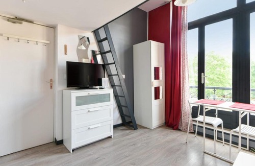 Vauban - Wazemmes Apartamento | Modern and bright studio in Vauban district Central Lille