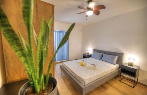 Pieta Apartamento | Modern and centrally located large one bedroom apartment KBON1-1