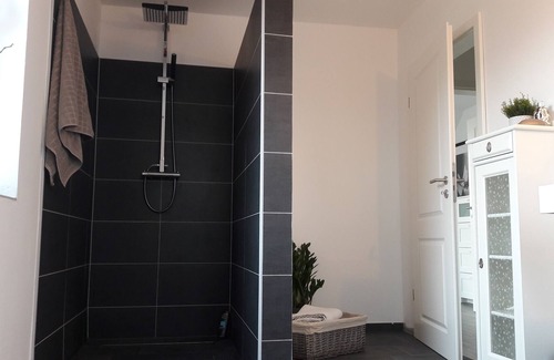 Leer Apartamento | Modern and cozy apartment in Loga, near the Evenburg and Ostfriesland hiking trail