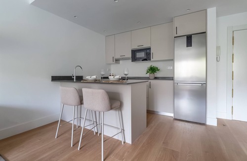 Nueva España Apartamento | Apartamento moderno y cómodo en Arturo Soria