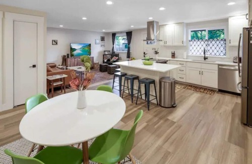 Southeast Boise Casa | Modern and Contemporary 2BD/2Bath in SE Boise