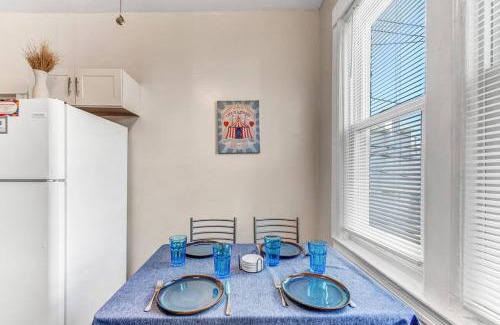 North Bergen Apartamento | Modern and cozy 2-bed apt close to NYC - No Car Needed