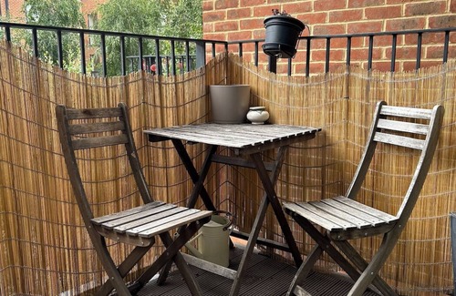 Coldharbour Apartamento | Modern and Cozy 2 bed Apartment - in the Heart of Brixton