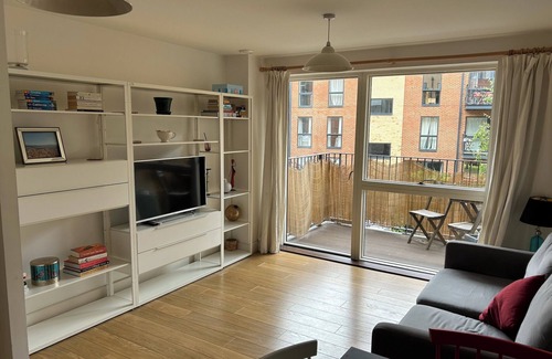Coldharbour Apartamento | Modern and Cozy 2 bed Apartment - in the Heart of Brixton