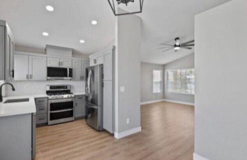Las Vegas Casa | Modern and Cozy 2-Bedroom Home in Vibrant Las Vegas, Nevada!