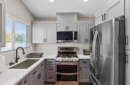 Las Vegas Casa | Modern and Cozy 2-Bedroom Home in Vibrant Las Vegas, Nevada!