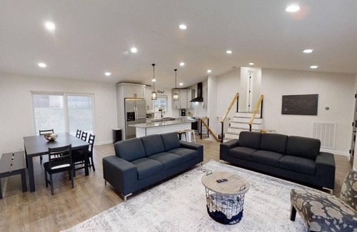 East Brainerd Casa | Modern and Cozy 4-bedroom home
