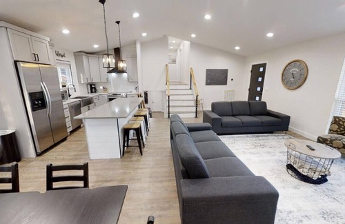 East Brainerd Casa | Modern and Cozy 4-bedroom home