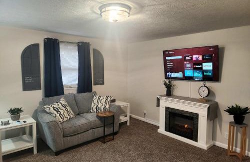 Columbus Casa | Modern and Cozy Space Near Columbus Attractions