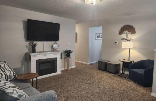 Columbus Casa | Modern and Cozy Space Near Columbus Attractions