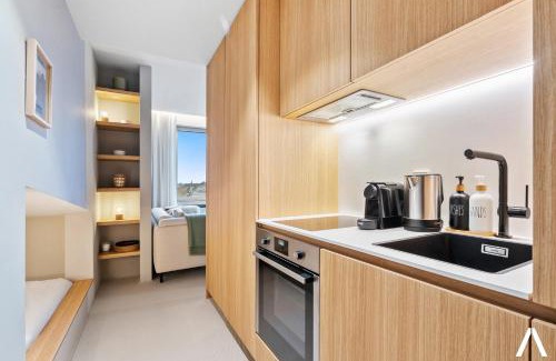 Hollerich Apartamento | Modern and Cozy Studio Retreat near the City