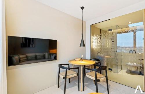Hollerich Apartamento | Modern and Cozy Studio Retreat near the City