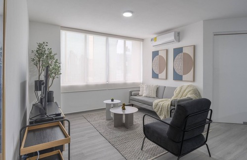 Obarrio Apartamento | Moderno 2BR de Diseño en Panama City 7B