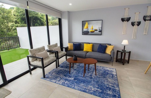 San Salvador Apartamento | Modern and Elegant Apartment In The Escalon Residential Area