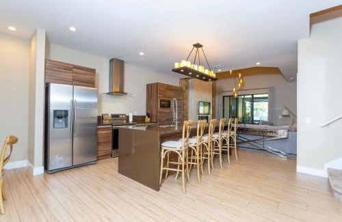 Florida Central Atlantic Coast Casa | Modern and Luxury 4 suites Villa near Disney 7521