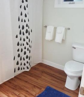 Traverse City Casa | Modern and Pristine Condo -By the GT Commons