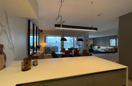 Tromso Casa | Modern and sentral home - close to centrum and nature