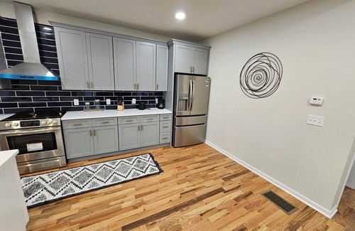 Atlanta Casa | Modern and Spacious 3-bedroom House with WIFI, Washer/Dryer "City Living"