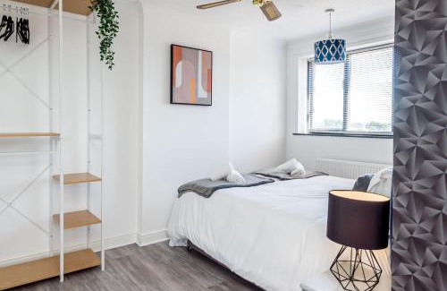 Ipswich Casa | Modern and Spacious 4 Bedroom Home in Ipswich