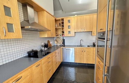 Laugardalur Casa | Modern and spacious 4br house in Reykjavik, with Hot Tub.