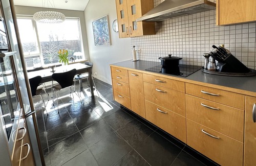 Laugardalur Casa | Modern and spacious 4br house in Reykjavik, with Hot Tub.