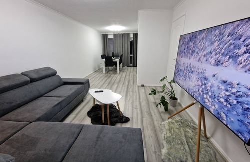 Colchester Casa | Modern And Spacious 3 Bedrooms Family House