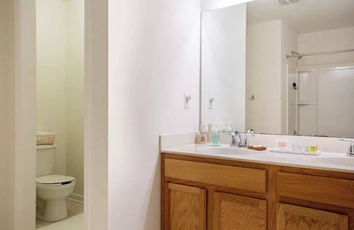 Newark Casa | Modern and Spacious townhome minutes from UDel