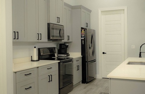 Buckingham Casa | Modern and spacious family home and all the little things that matter.