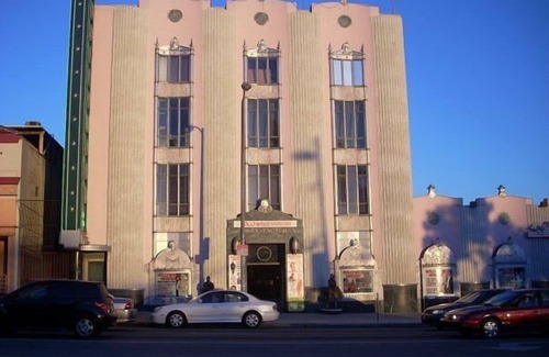 Norma Triangle Apartamento | Modern and Stylish Residence in West Hollywood! Four Units, Pet-friendly, Pool!
