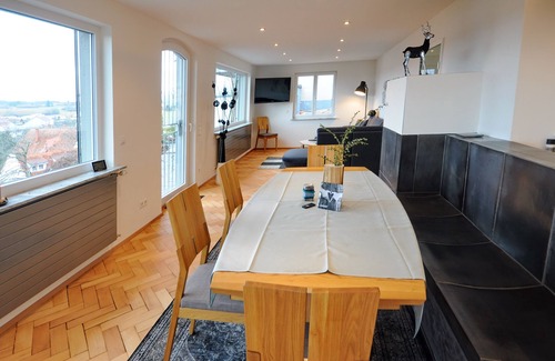 Loffingen Casa | casa de vacaciones moderno y elegante en el Bosque Negro, con vistas a los Alpes