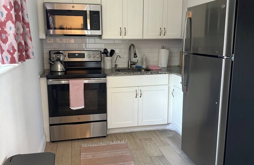 Central Oakland Park Apartamento | Modern and Stylish 1-bedroom apartment in Oakland Park with WiFi, AC, Washer/Dry