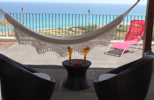 Campo de Baixo Casa | Casa moderna y soleada playa con porche, barbacoa y vistas panorámicas al mar