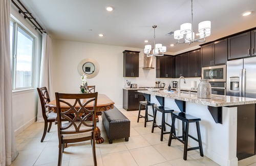 Antelope Casa | Modern Antelope Home: 14 Mi to Downtown Sacramento