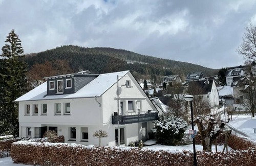 Silbach Apartamento | Apartamento moderno para 5 personas en el campo.