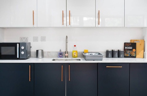 Havering Apartamento | Modern Apartment in Romford near Elizabeth Line*2