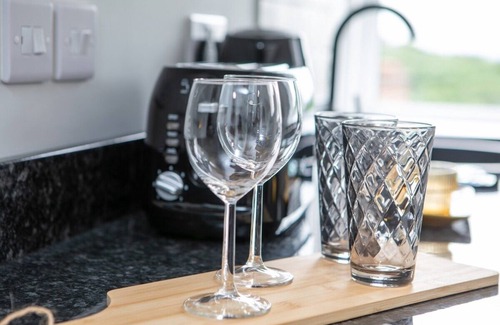 Mapperley Condominio | Modern Apartment Double Room Free Parking Suite 10
