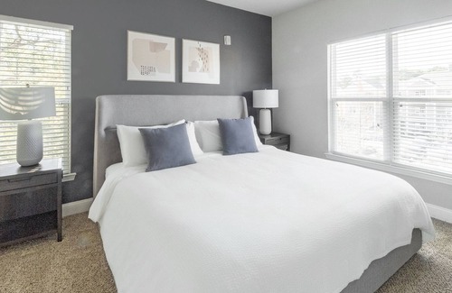 Johns Island Apartamento | Modern Apartment in Prime Location (ID5116X54)