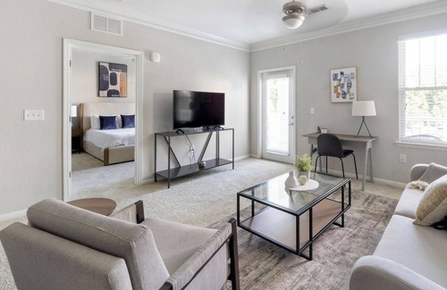 Johns Island Apartamento | Modern Apartment in Prime Location (ID9575X97)