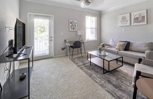 Johns Island Apartamento | Modern Apartment in Prime Location (ID9575X97)