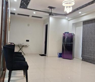 Karachi Apartamento | Modern Apartment in a High Rise in Karachi - Centrally located