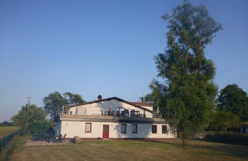 Bastorf Apartamento | Modern Apartment in Bastorf near Sea