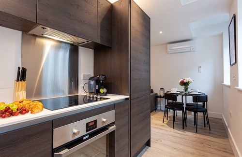 Salford Apartamento | Modern Apartment in Manchester, Sleep 4