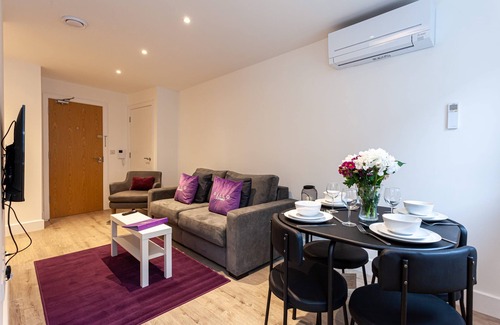 Salford Apartamento | Modern Apartment in Manchester, Sleep 4
