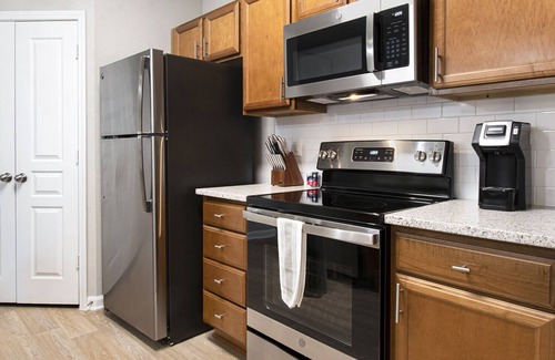 Mint Hill Apartamento | Modern Apartment in Prime Location (ID8243X3)