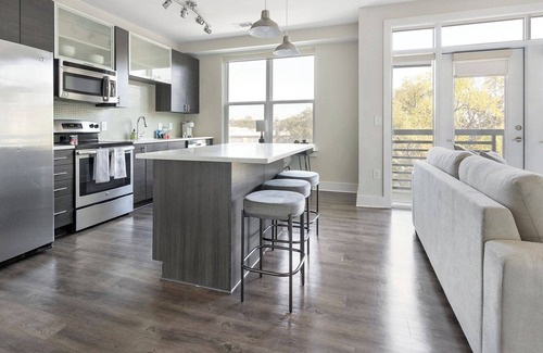 NoDa Apartamento | Modern Apartment in Prime Location (ID9667X61)