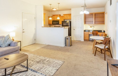 Lexington Apartamento | Modern Apartment in Prime Location (ID3811X44)