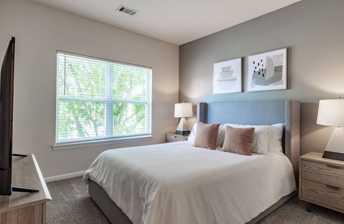 Mount Juliet Apartamento | Modern Apartment in Prime Location (ID4039X27)